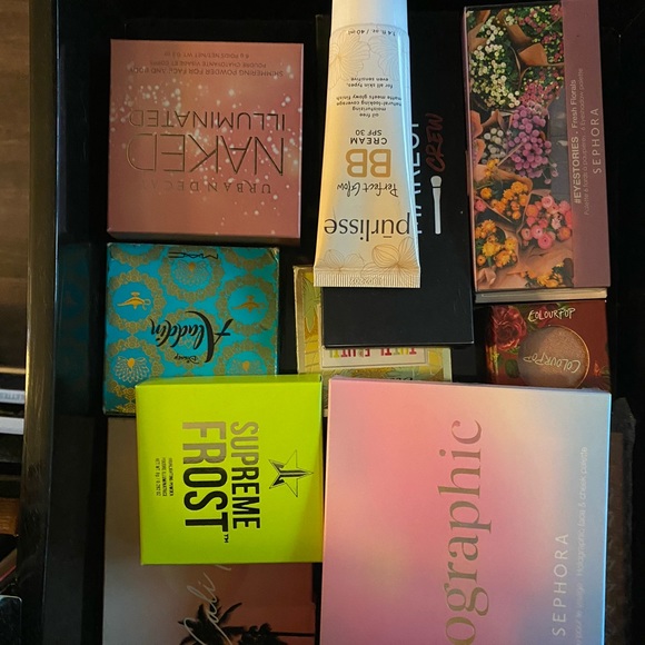 HIGH END MAKEUP BUNDLES ! - Picture 11 of 16